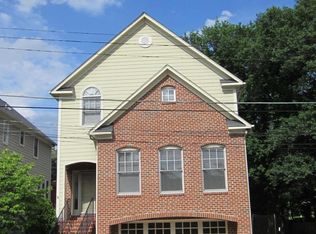 2223 N Albemarle St, Arlington, VA 22207
