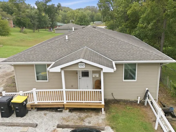 1010 Grove St, Adel, IA 50003