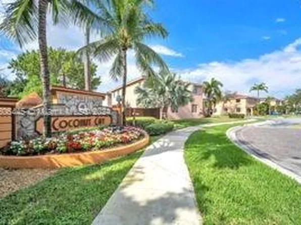 750 NW 206th Ter, Miami Gardens, FL 33169