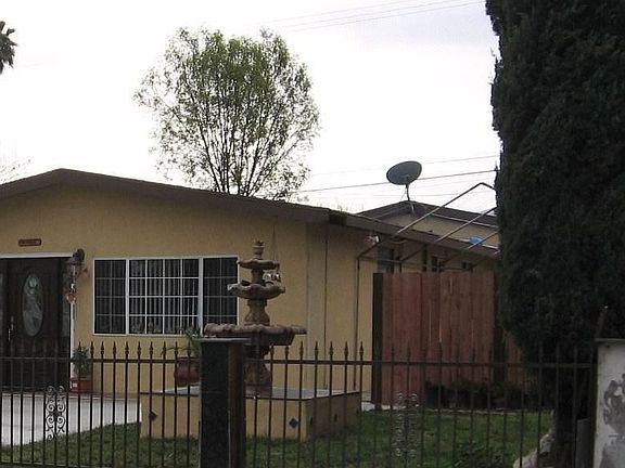 2nd image of 15546 Blackwood St