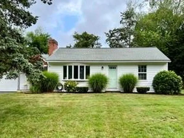 31 Nipsah Rd, Warwick, RI 02818