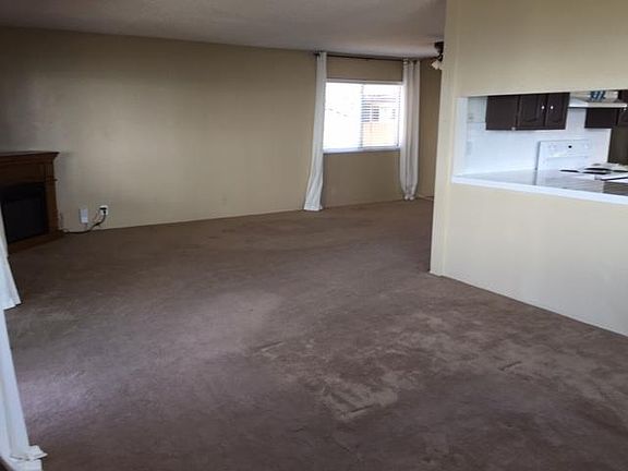 3rd image of 4990 Coronado Ave APT A