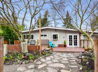 13682 SE 37th St, Bellevue, WA