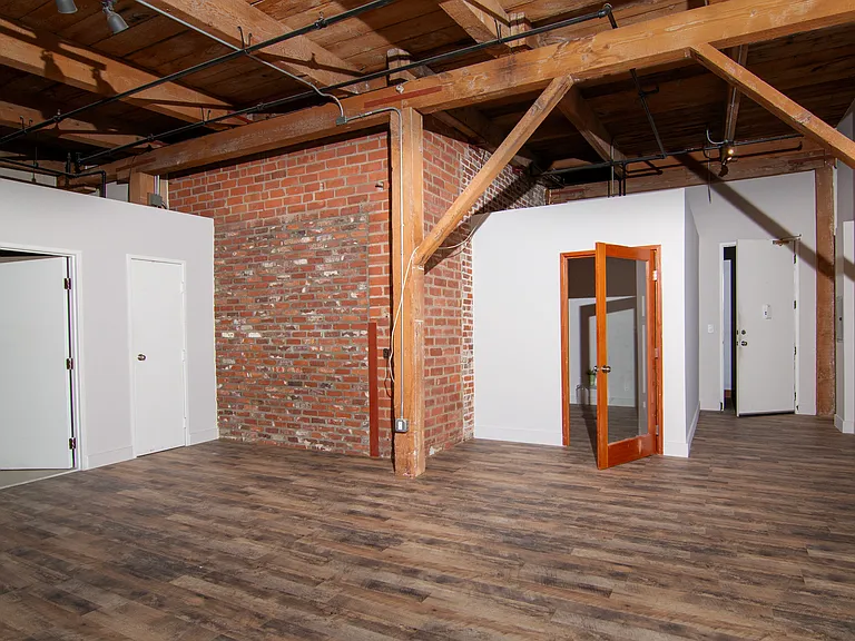 Newberry Lofts — Photo 30