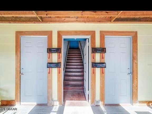 4th image of 808 S Grandview Ave APT 2
