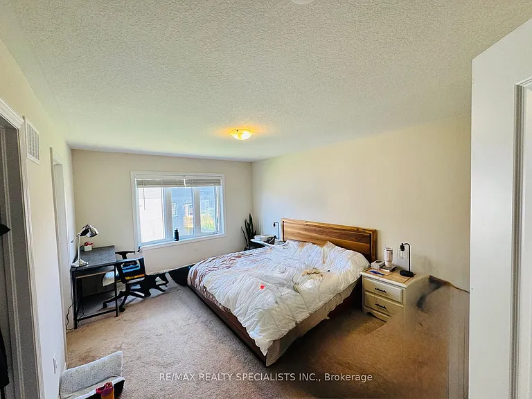 23 Dennis Ave — Photo 8
