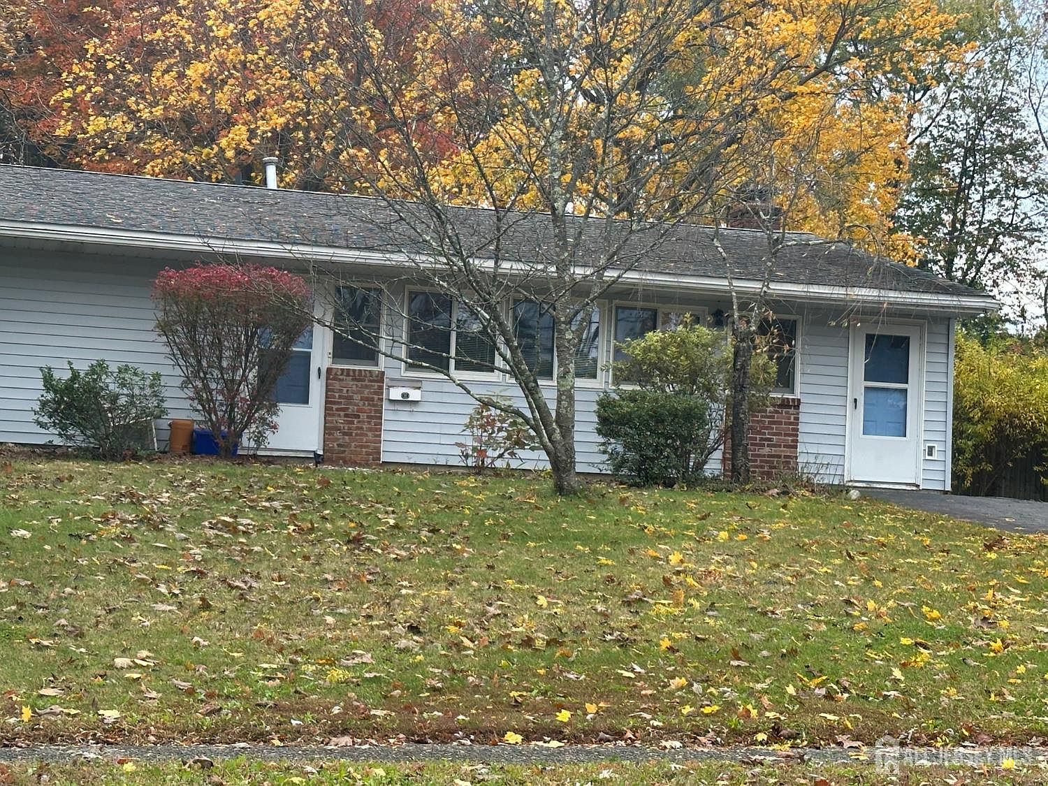 22 Richford Rd, Kendall Park, NJ 08824 | MLS #2606706R | Zillow