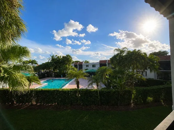 286 Racquet Club Rd APT 204, Weston, FL 33326