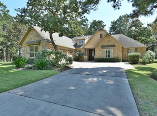 901 N Falls Dr, New Ulm, TX 78950