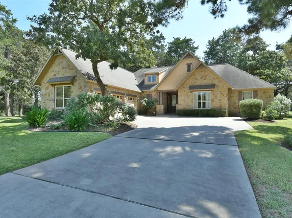 901 N Falls Dr, New Ulm, TX 78950