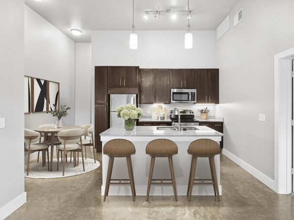 100 N Main St APT 305