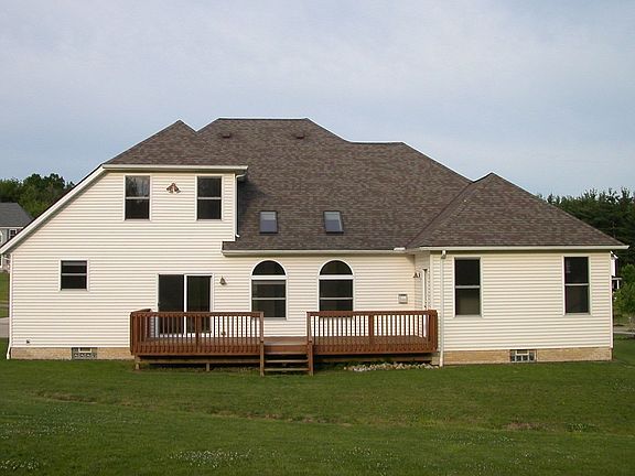 5th image of 7550 Pinecrest Ln