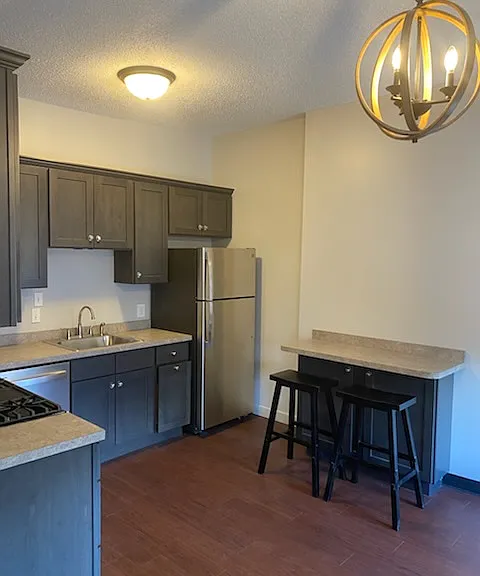 354 Laurel St #2 — Photo 6