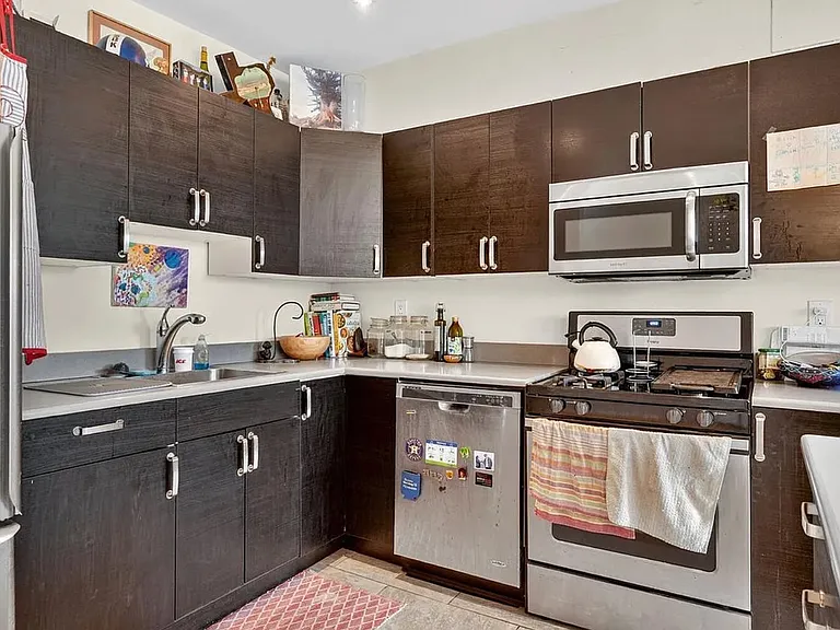 1829 Monroe St NW #4 — Photo 7
