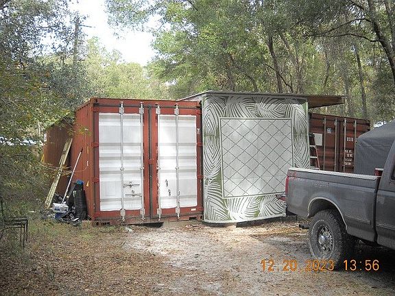 5th image of 862 NE 694th St