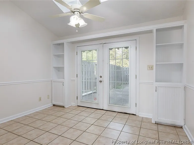1228 Woodland Dr — Photo 7
