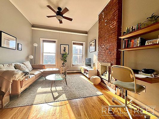 1st image of 479 Hicks St APT 4L