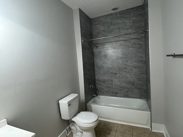 66 Amherst St — Photo 6