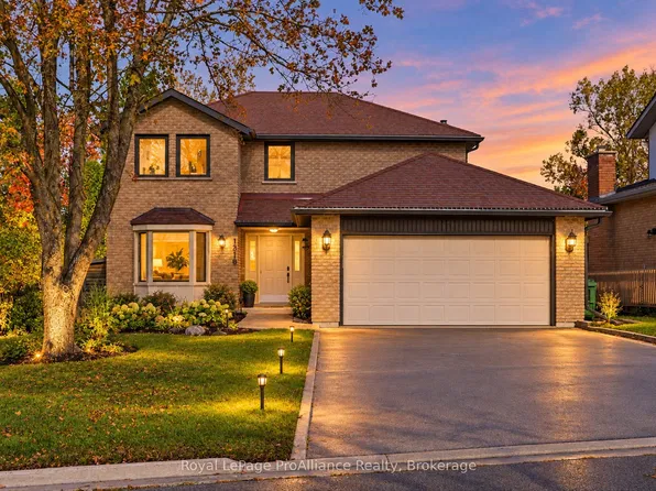 1316 Scollard Dr, Peterborough, ON K9H 7K1