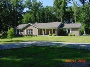 3244 Pitzer Rd, Bethel, OH 45106