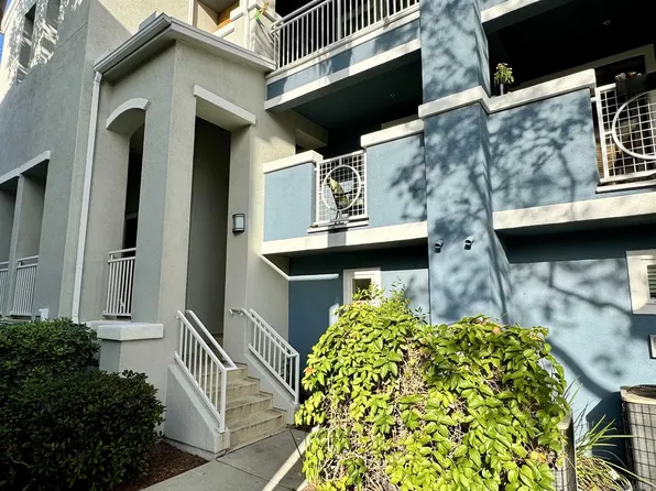 3132 Cabrillo Bay Ln, San Diego, CA 92110