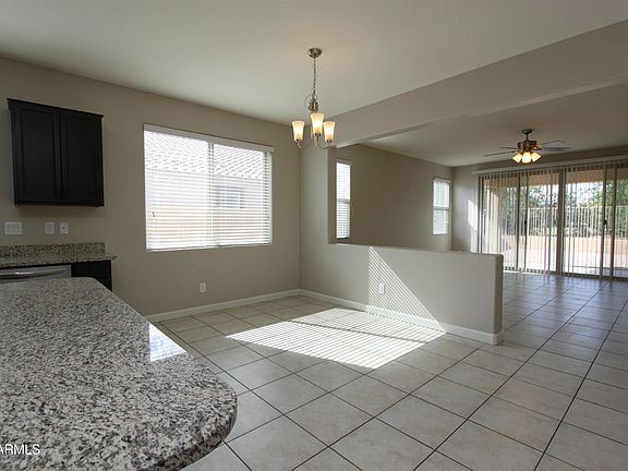 3rd image of 43522 W SNOW Drive