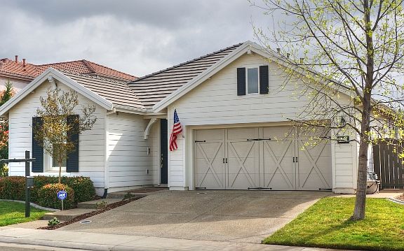 2nd image of 1277 Tavistock Ln