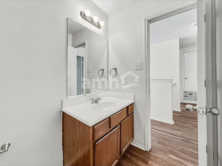 48 Daisy Dr — Photo 16