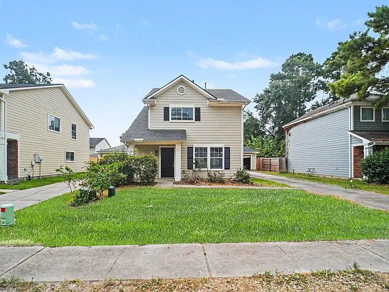 431 Laurel Timbers Dr — Photo 2