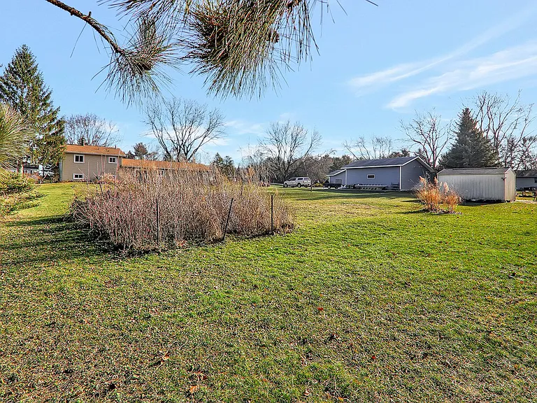 3789 Skyhigh Rd — Photo 29