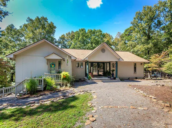 300 Mountain Aire Dr, Heber Springs, AR 72543