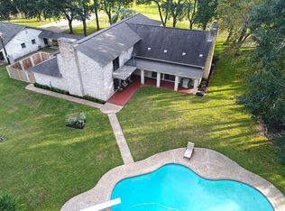 37277 Betka Rd, Hempstead, TX 77445