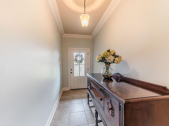 5th image of 113 Spanish Moss Ln