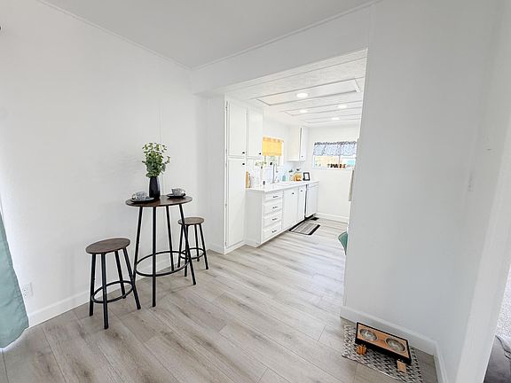 5th image of 77052 Lauppe Ln