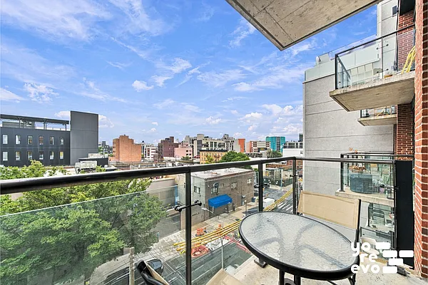 Outdoor, photo 1