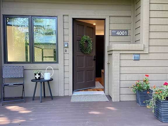3rd image of 4001 Bluff Condo Dr