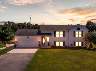 7185 County Farm Rd, Greenville, MI 48838