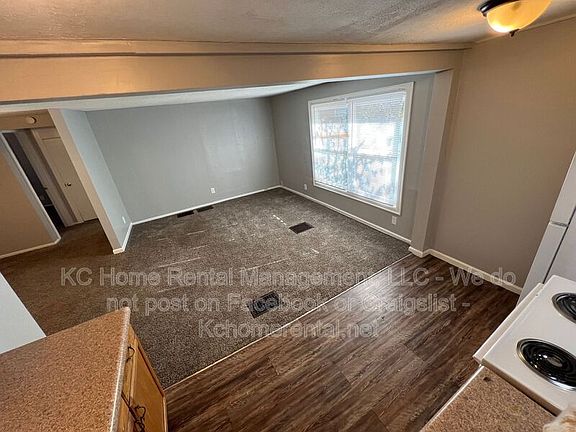 5th image of 10201 E 31st St S APT C