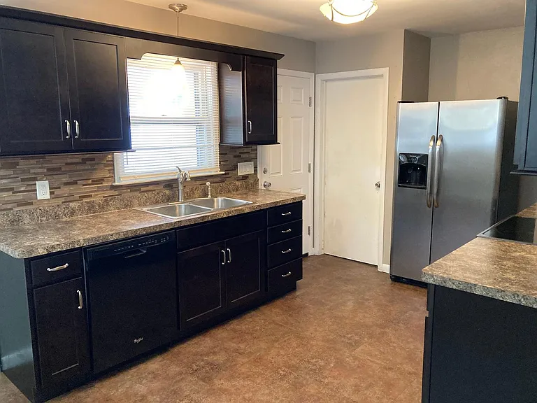 289 Briar Ln — Photo 4