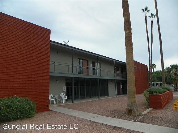 2nd image of 426 W 9th St #3065039
