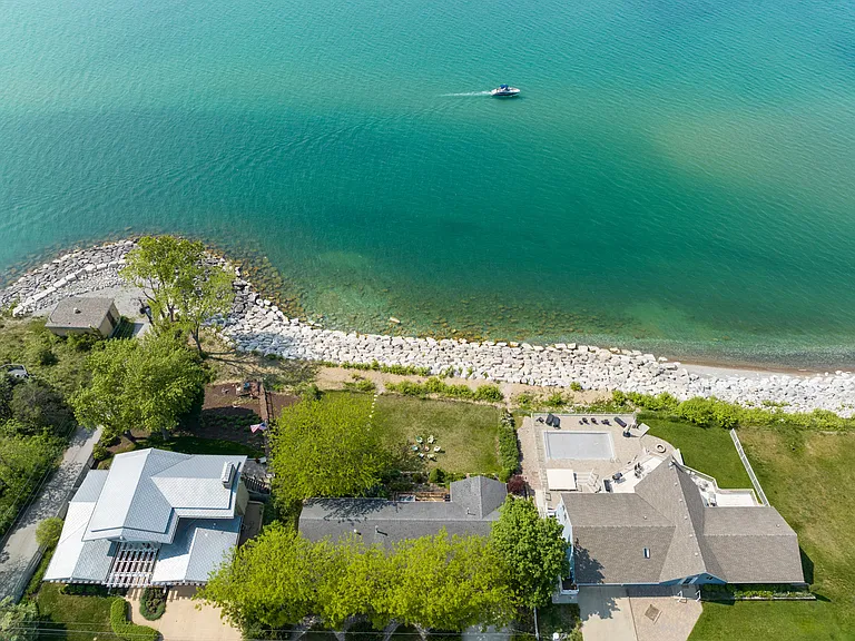 1414 Shore Dr — Photo 33