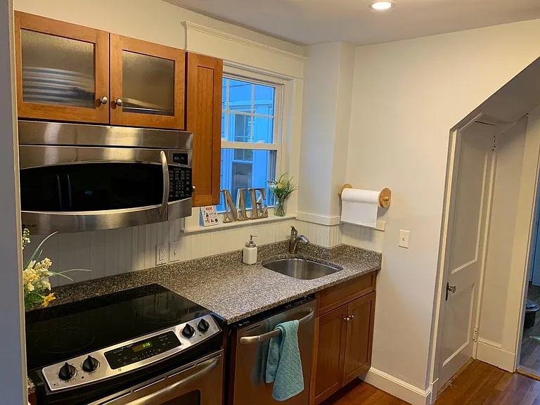 10 Fern Ave — Photo 17