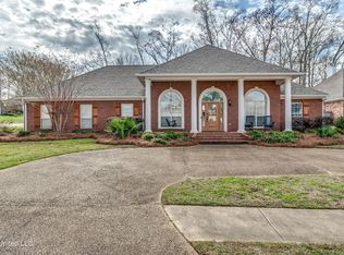 92 Woodlands Green Dr, Brandon, MS 39047