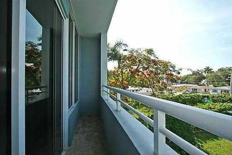 1 bed, 1000 sqft, $2,750 — Photo 2
