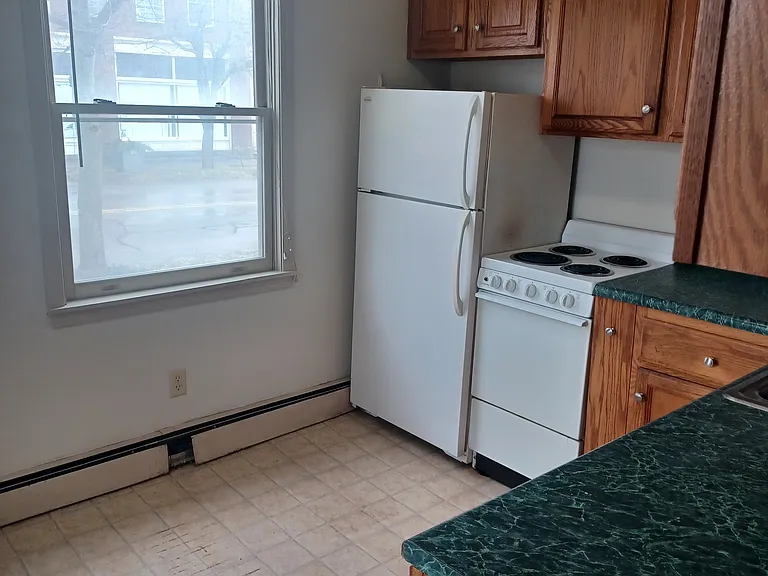 3152 Main St #1 — Photo 2