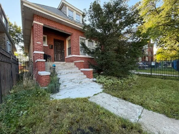 1515 N Lockwood Ave, Chicago, IL 60651