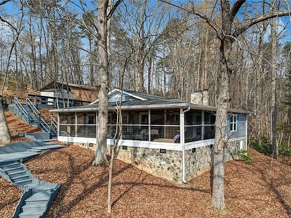 5th image of 1036 Butter Rd
