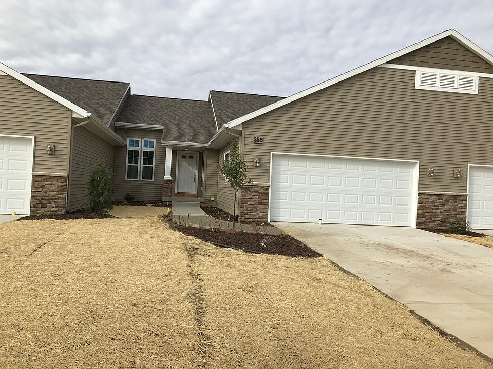 1st image of 358 Barrington Cir #45