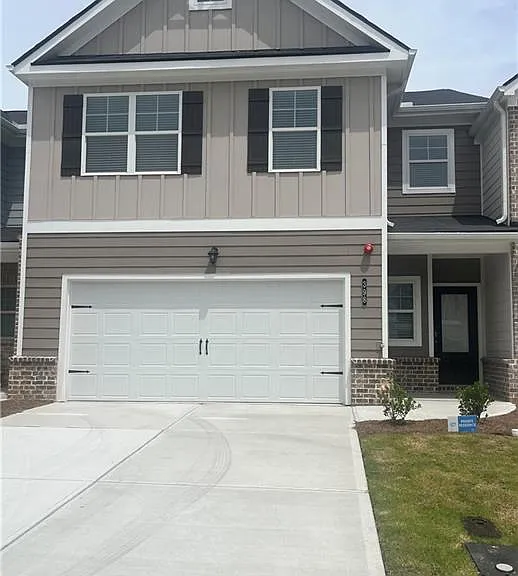 398 Lanier Cir — Photo 1