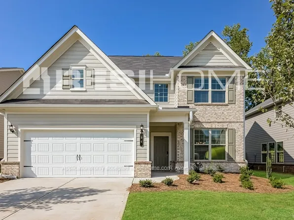 135 Rockaway Dr N, Dawsonville, GA 30534